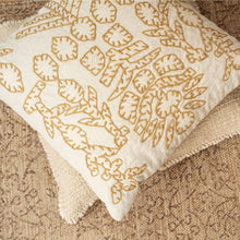 Load image into Gallery viewer, Reina Pillow