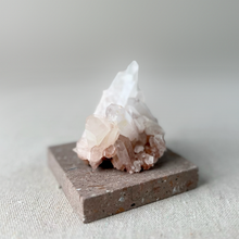 Load image into Gallery viewer, Candle Quartz Cluster