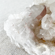 Load image into Gallery viewer, Candle Quartz Cluster