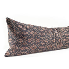 Load image into Gallery viewer, Koro Lumbar Pillow