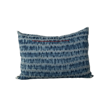 Load image into Gallery viewer, Vintage Fabric Pillow #T.1008