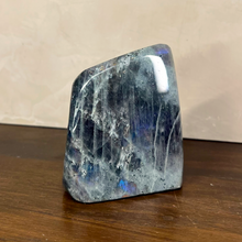 Load image into Gallery viewer, Purple Labradorite Freeform Stone