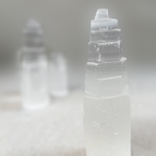 Load image into Gallery viewer, Selenite Tower