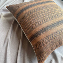 Load image into Gallery viewer, Vintage Fabric Pillow #T.1050