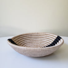 Load image into Gallery viewer, Sisal &amp; Banana Wall Basket