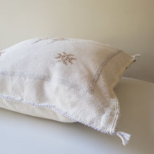 Load image into Gallery viewer, Pearl White Sabra Silk Pillow