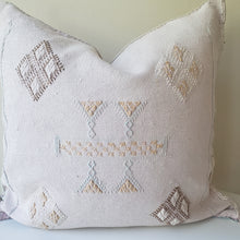 Load image into Gallery viewer, Blush Pink Sabra Silk Pillow