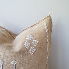 Load image into Gallery viewer, Nugget Gold Cactus Silk Pillow