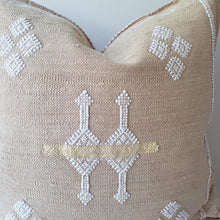 Load image into Gallery viewer, Nugget Gold Cactus Silk Pillow