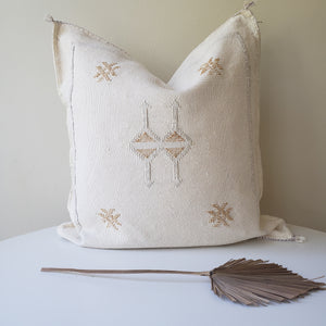 Dreamy White Sabra Silk Pillow