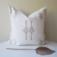 Load image into Gallery viewer, Pearl White Sabra Silk Pillow