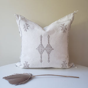 White Pearl Sabra Silk Pillow Cover