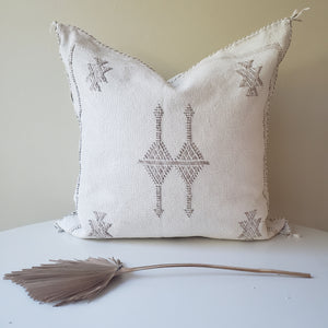 White Pearl Sabra Silk Pillow Cover