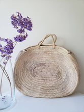 Load image into Gallery viewer, Oval Straw Basket