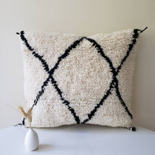 Load image into Gallery viewer, Moroccan Cross Kilim Pillow