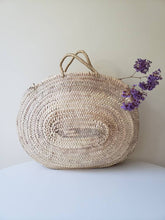 Load image into Gallery viewer, Oval Straw Basket